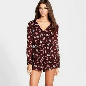 ASTR the Label Floral Romper in maroon size XS